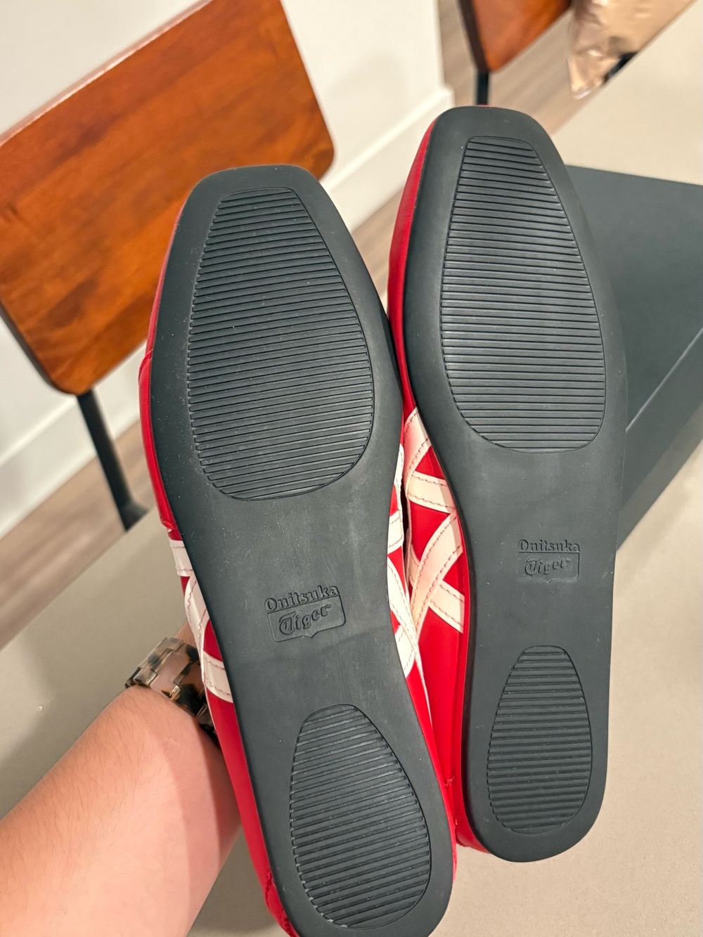 Onitsuka Tiger Red Gymnarina Ballet Flats - Picture 4 of 9
